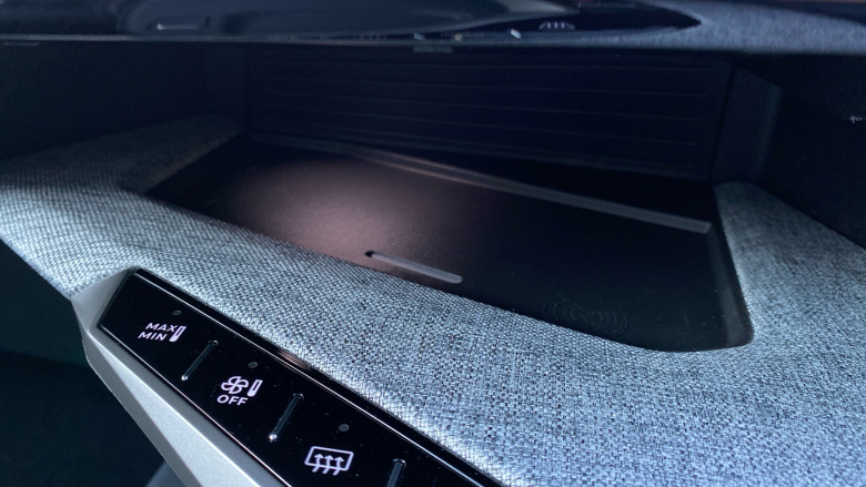 Peugeot 5008 157kW Allure 73kWh 5dr Auto Electric Estate